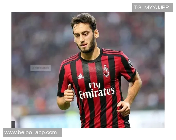 意甲10月最佳球员候选名单揭晓莱奥恰尔汗奥卢安古伊萨等六人争夺荣誉