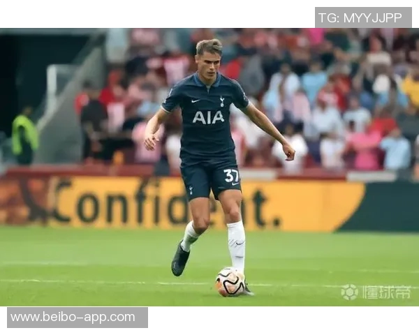 热刺计划与范德芬洽谈新合同期待提升球员薪资待遇