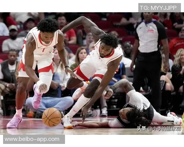 乌度卡确认亚当斯缺席对阵爵士伊森出战与否尚待决定其他球员预计均能参赛 乌度卡确认亚当斯缺席对阵爵士伊森出战与否尚待决定其他球员预计均能参赛