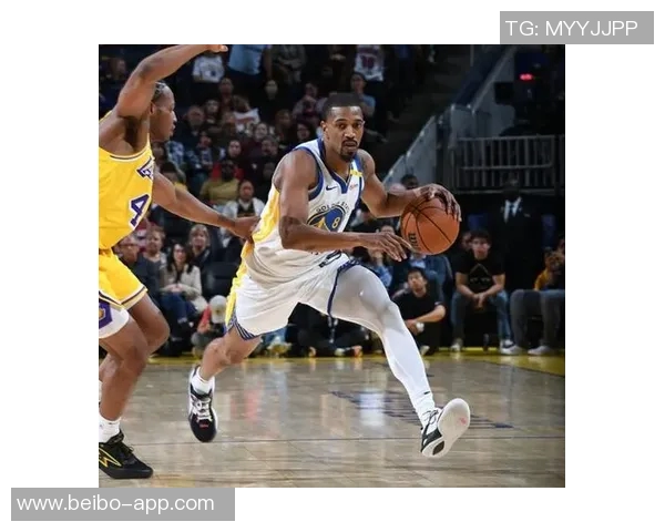 克莱末节神勇表现8中6砍下17分助球队逆转全场贡献23分正负值高达15