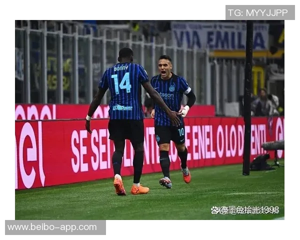 法国队球探现场考察国米前锋博尼关注罗马对国米的精彩对决