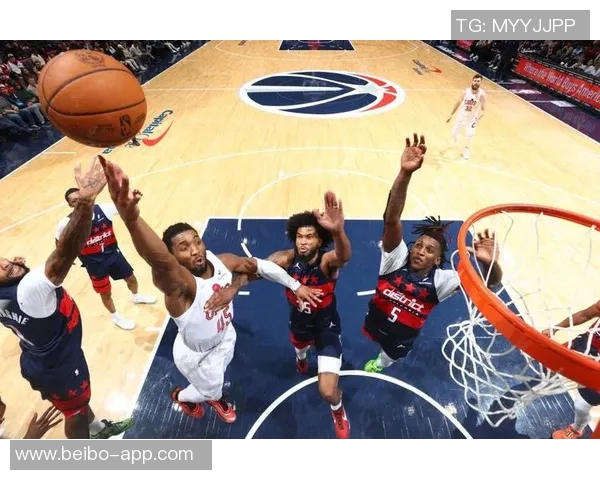 米切尔上半场表现惊艳11投8中轻松拿下18分4篮板2助攻助力球队奋勇争先