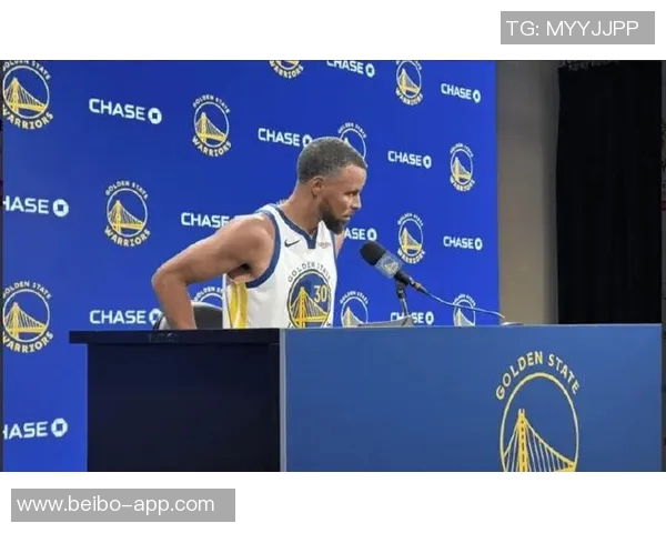 库明加重返社交媒体分享休赛期精彩瞬间合辑